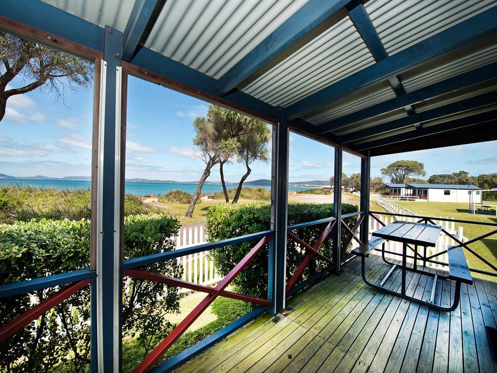 Acclaim Rose Gardens Beachside Holiday Park Олбани Номер фото